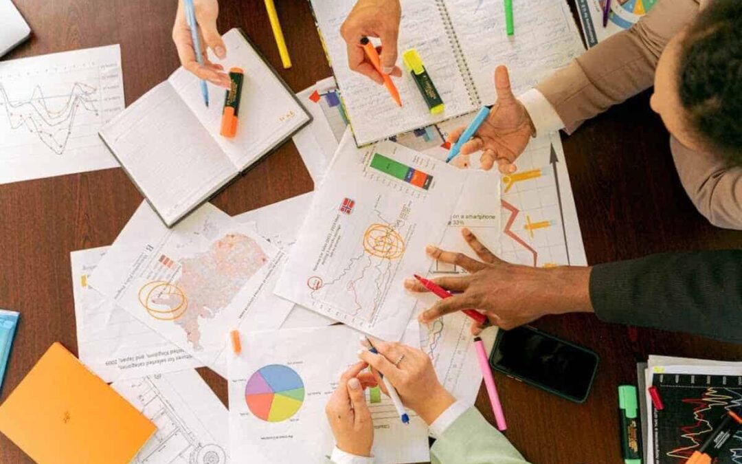 O que exatamente é o método do caminho crítico no gerenciamento de projetos?